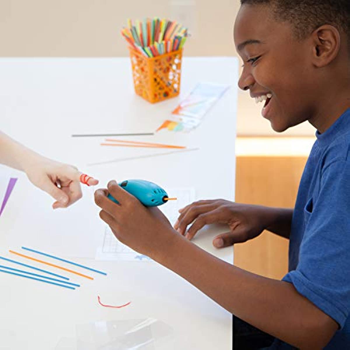 Wireless 3D Drawing Pen with 3-Color Filament